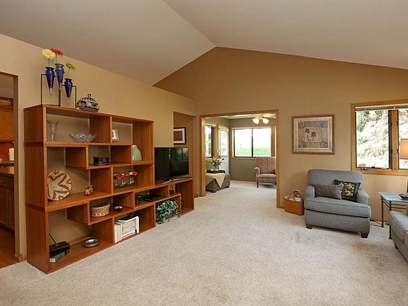 5th image of 13518 Parkwood Dr