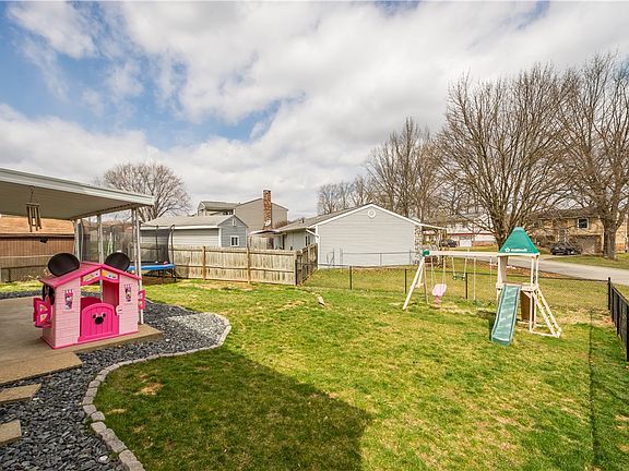 5th image of 3601 Falmouth Dr