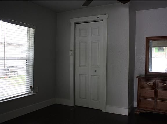 5th image of 2307 E 11th St