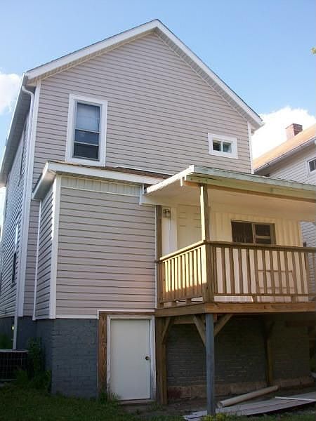 2nd image of 205 Marion Ave