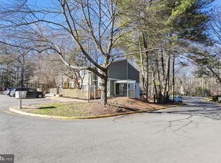 11717 Decade Ct, Reston, VA 20191