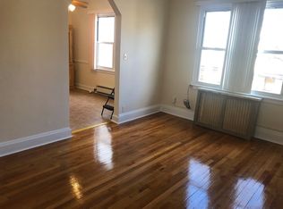 23-23 29th St #B, Astoria, NY 11105
