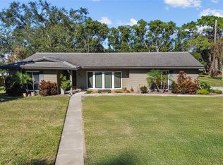 1242 Holiday Dr, Tarpon Springs, FL 34689