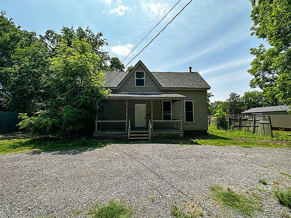2nd image of 255 W Ross St