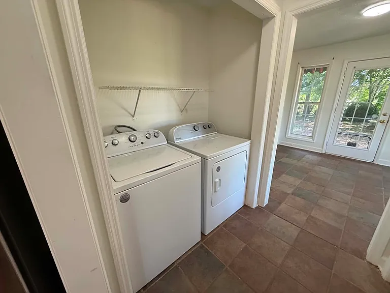 6660 Mooresville Rd — Photo 17