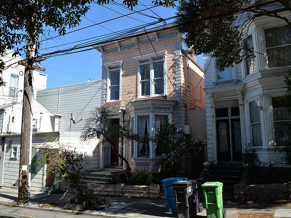 2nd image of 319 Lexington St