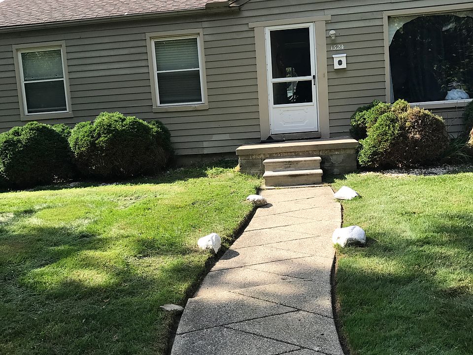 1st image of 1324 W River Park Dr