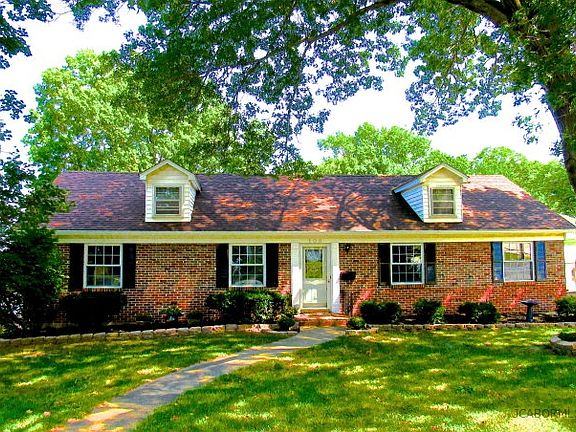 2nd image of 108 Belair Dr