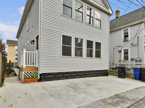 2525 Thurman Ave, Cleveland, OH 44113