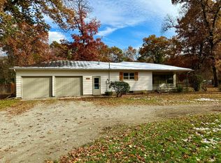 70101 State Line Rd, Edwardsburg, MI 49112