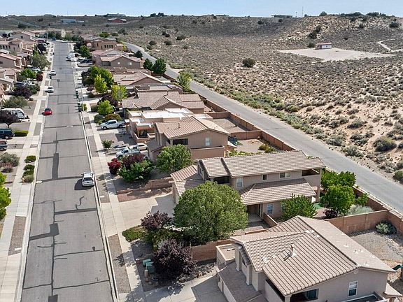 5th image of 929 Loma Pinon Loop NE
