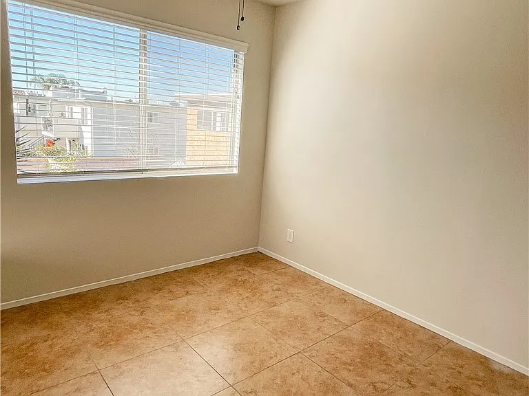 16701 Lynn Ln #16701C — Photo 3