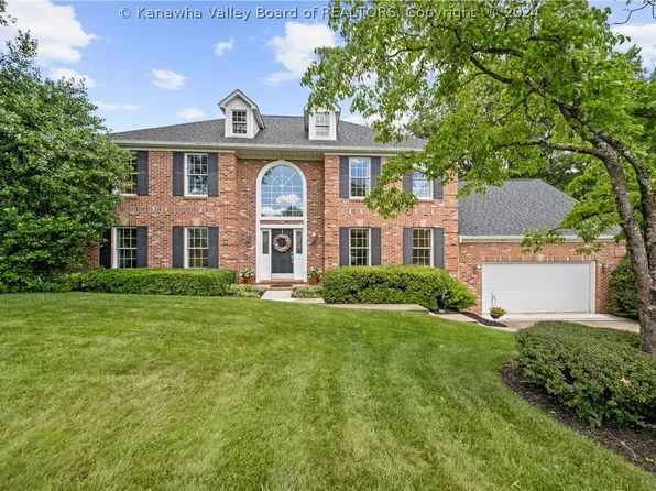 22 Cedar Dr, Hurricane, WV 25526