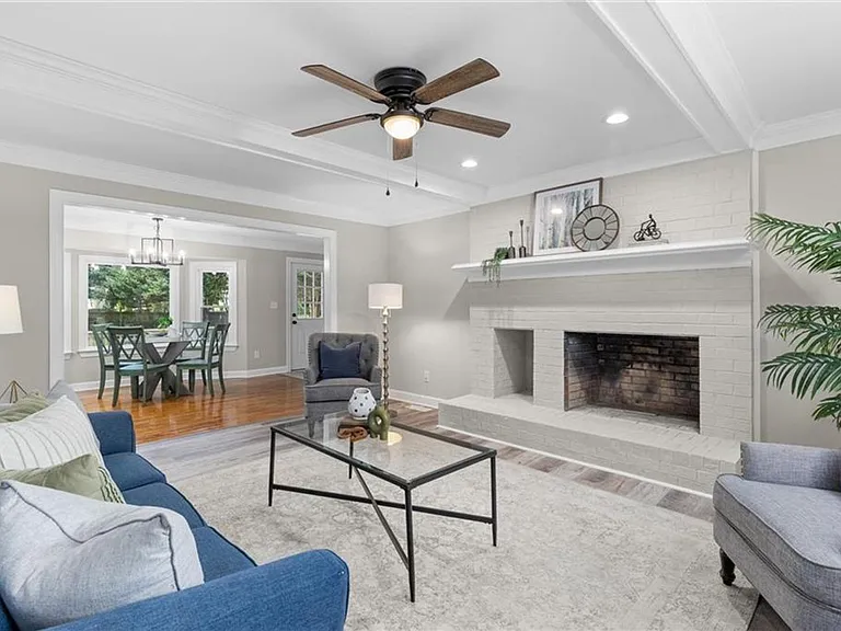 1605 Dey Cove Dr — Photo 9