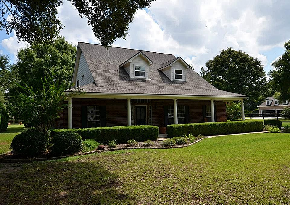 1st image of 2913 S Saddlebrook Ln
