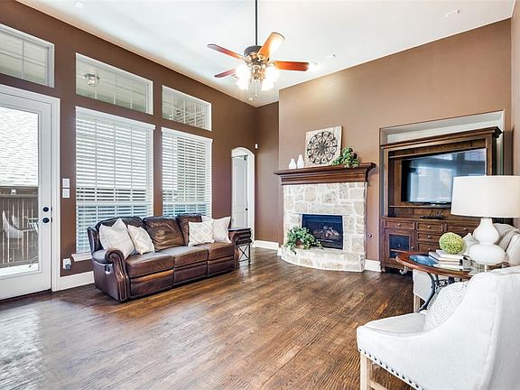 3rd image of 2516 Lady Amide Ln