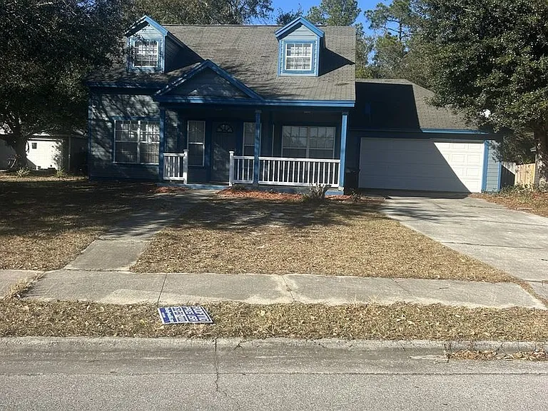 2236 NE 13th Ave — Photo 1