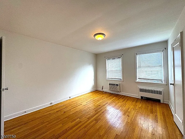 176 Millburn Ave #22 — Photo 8