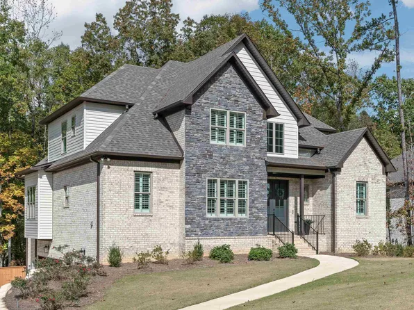2085 Grey Oaks Ter, Pelham, AL 35124