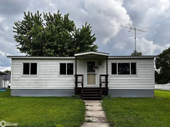 109 SE 3rd St, Morning Sun, IA 52640