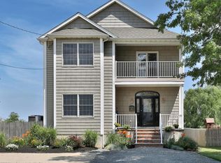 6 Leonard Ave, Middletown, NJ 07748