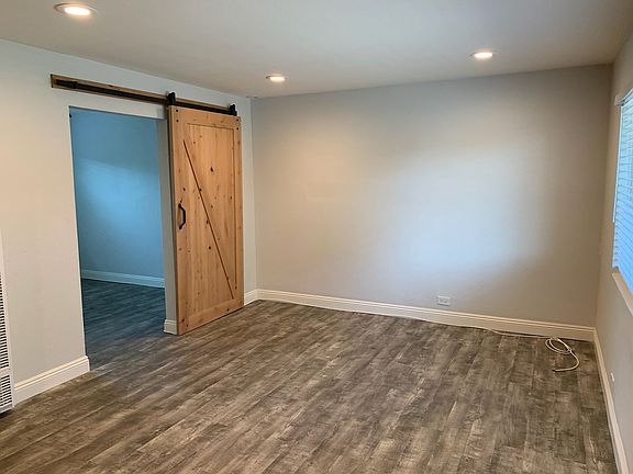 3rd image of 7800 Athens Cir #2