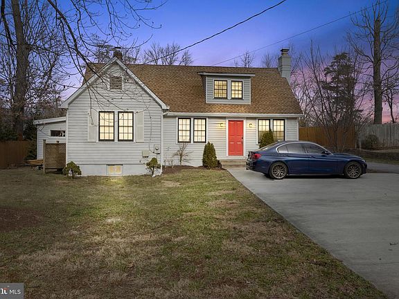 2nd image of 9226 Fowler Ln