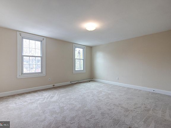 4th image of 7827 Germantown Ave