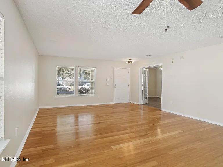 2346 Adams Lake Blvd — Photo 7