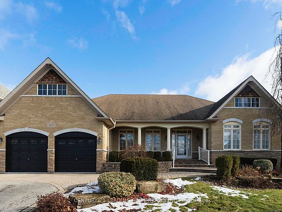 2nd image of 3675 Cochrane St