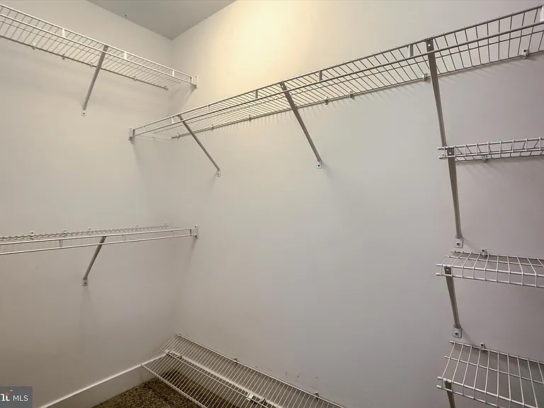 320 Walnut St — Photo 16