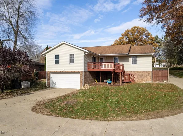 2840 Wadsworth Rd, Barberton, OH 44203