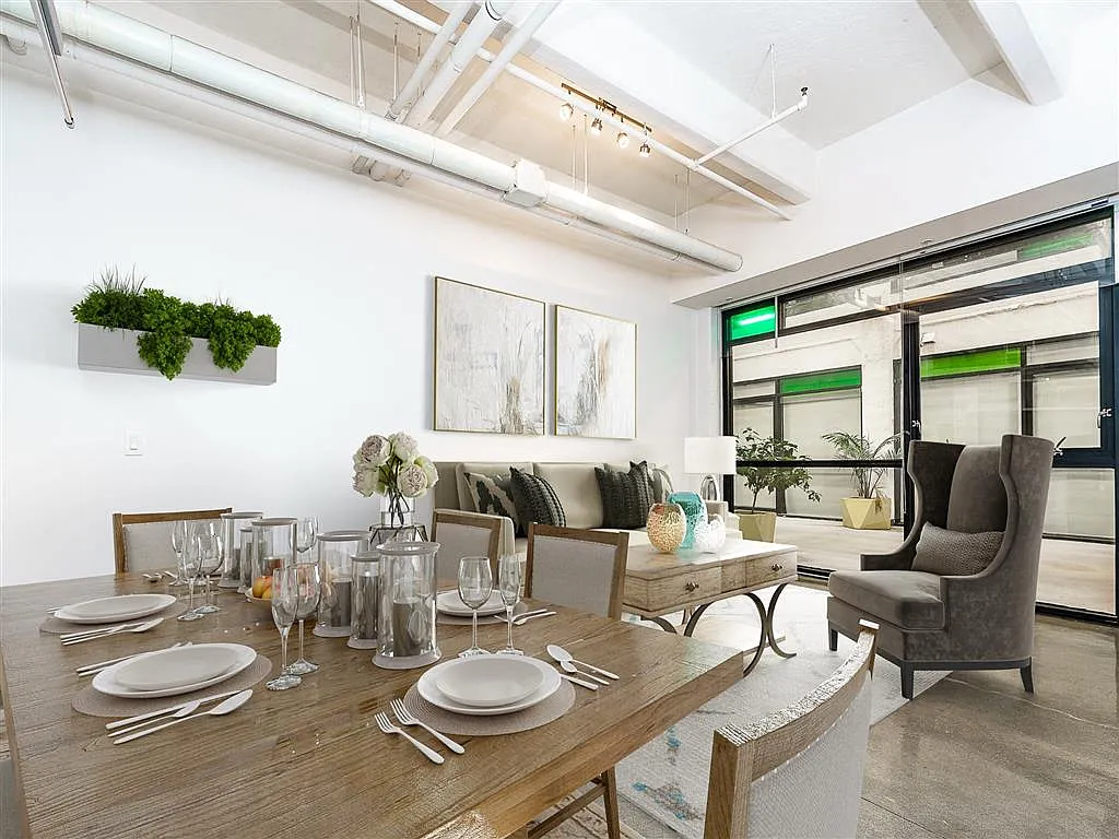 The Broadway Lofts — Photo 3