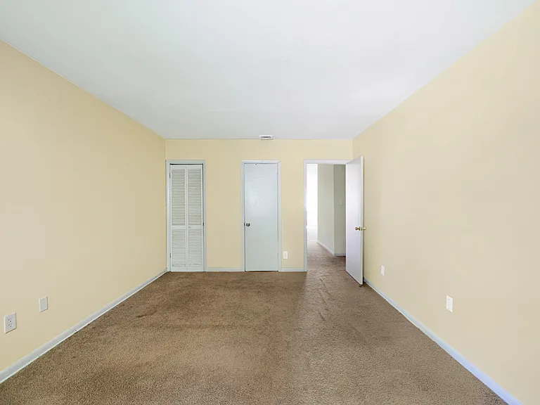 330 Hermitage St #2 — Photo 14