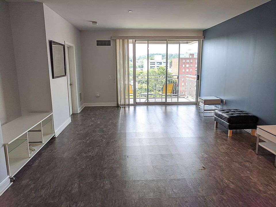 Living room out to balcony