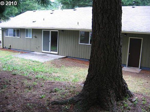 2nd image of 826 NE 145th Ave