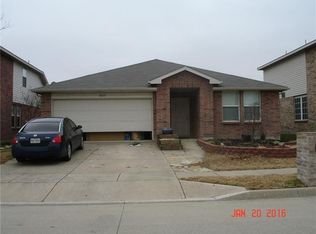 16613 Woodside Dr, Justin, TX 76247