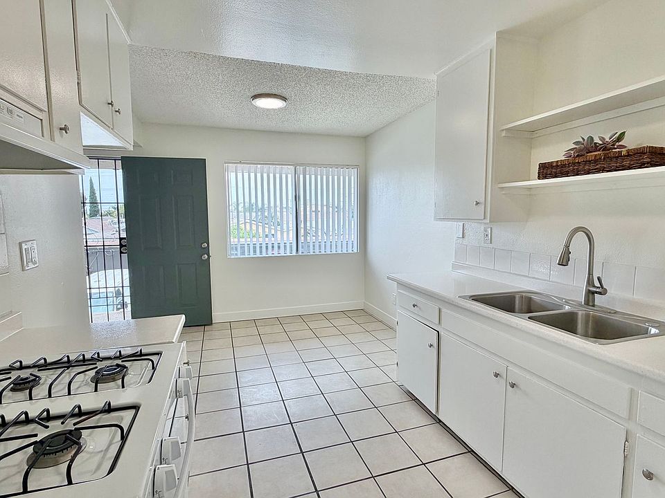 1st image of 13112-13118 Cypress St #13118-6