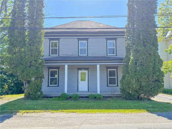 128 Green St, Woodstock, NB E7M 1V3
