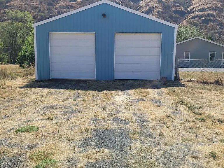 20324 Clearwater Dr — Photo 37