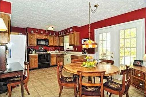 2nd image of 109 Candlestick Pl