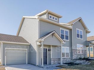 27305 Oak View Dr, Lees Summit, MO 64086
