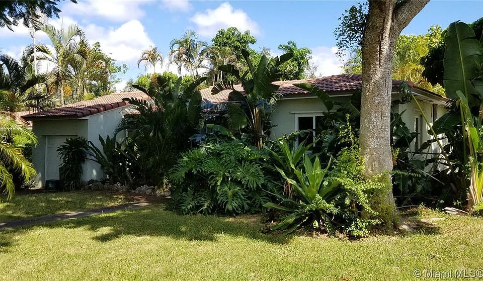 1st image of 849 NE 92nd St