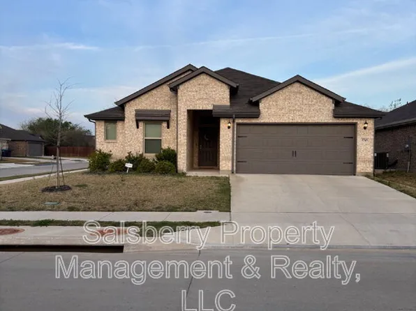 5745 Brookville Dr, Fort Worth, TX