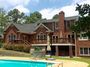 6048 Iverleigh Cir, Fayetteville, NC 28311
