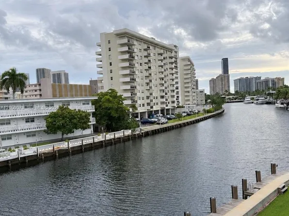 440 Paradise Isle Blvd APT 306, Hallandale Beach, FL 33009