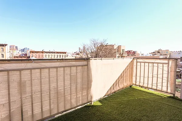 Rented by Compass | media 30