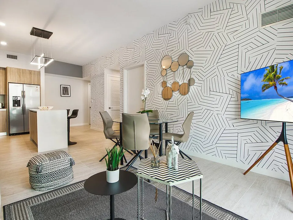 3900 Biscayne Boulevard Way #8-ID1032221P