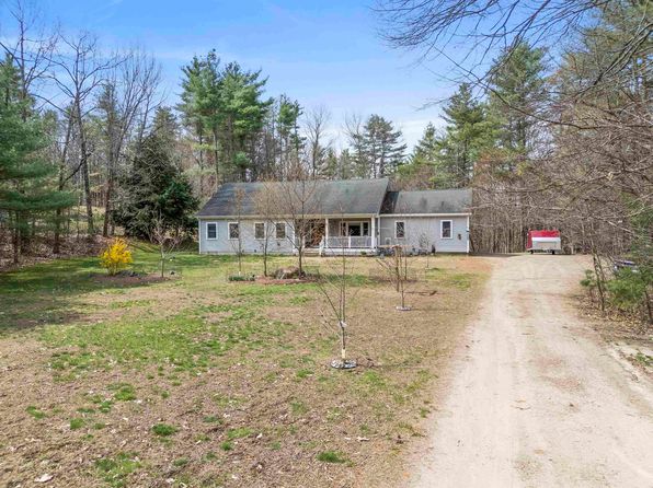 246 Lee Hook Road, Lee, NH 03861