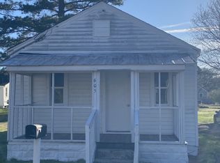 605 Oak St, Franklin, VA 23851